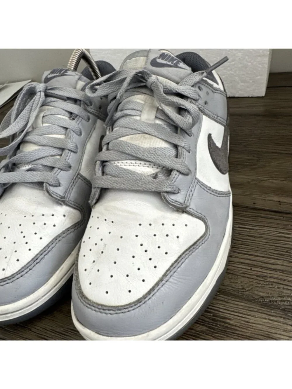 Nike Dunk Low Retro Gray & White Leather Sneakers Mens Size 8 Retro Athletic